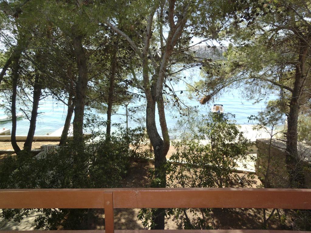 סטארה נובליה Apartments Kreso 5 Meters From The Beach With See View Shadow And Parking Place חדר תמונה