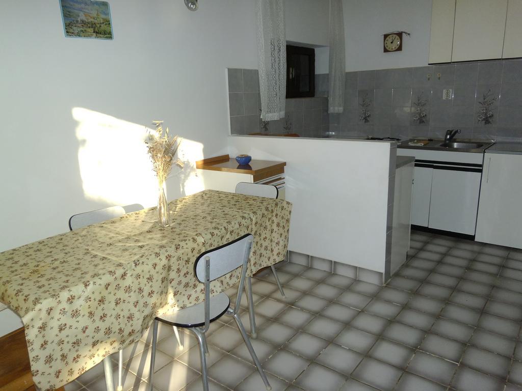 סטארה נובליה Apartments Kreso 5 Meters From The Beach With See View Shadow And Parking Place חדר תמונה
